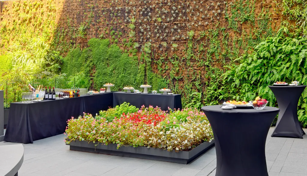 Terrace, H10 Urquinaona Plaza, Barcelona