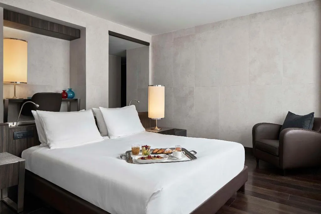 Room, Hyatt Centric Milan Centrale, Milan
