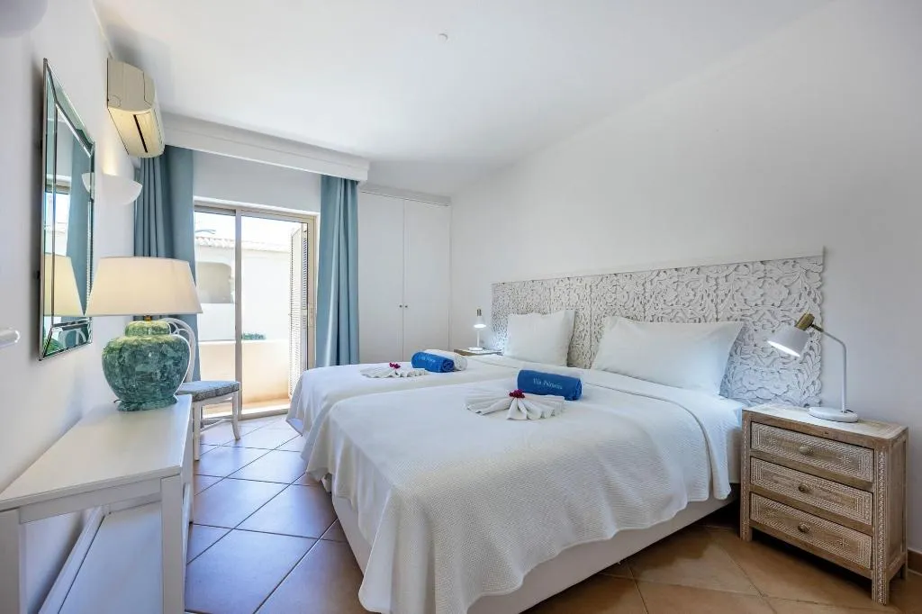 Room, Vila Palmeira, Algarve