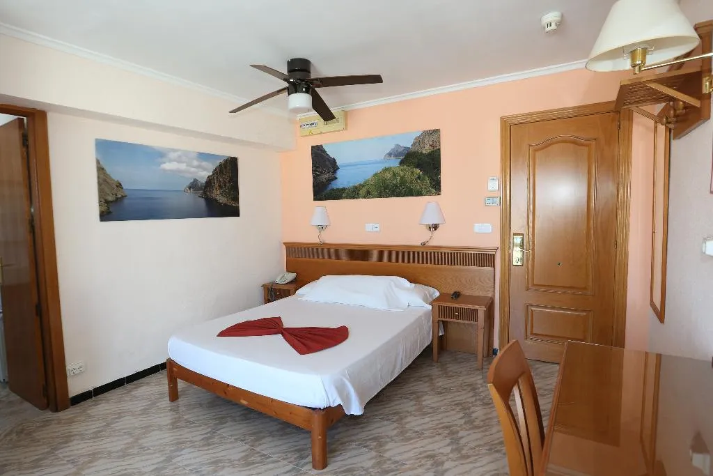 Double or Twin STANDARD Room, Manaus, Majorca
