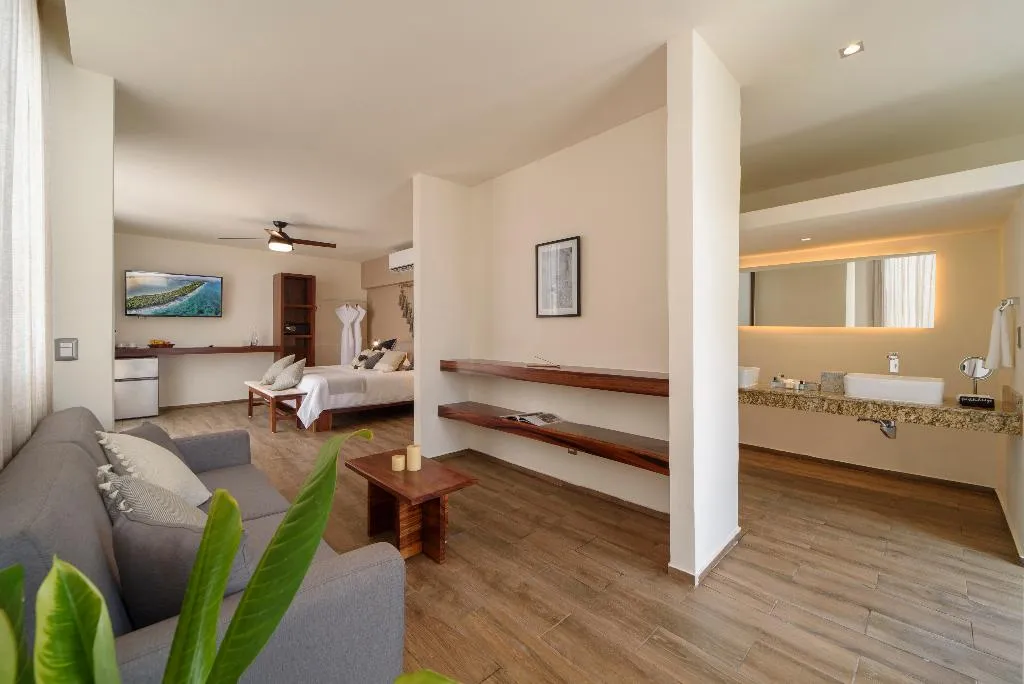 DOUBLE WITH TERRACE Room, K'uyen Boutique Hotel, Cancun Area