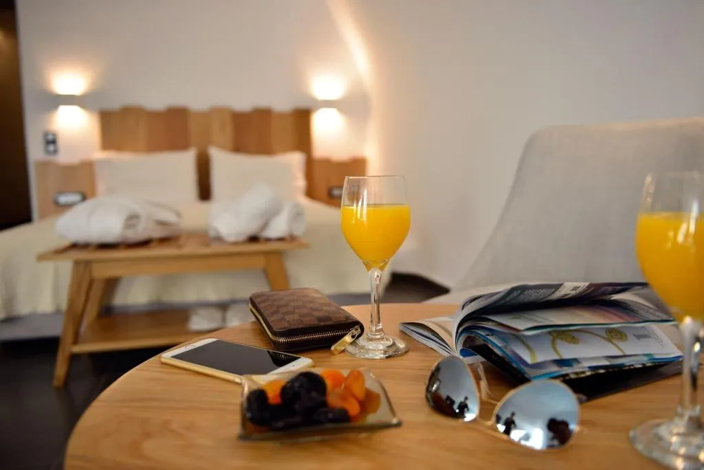 Room, Unique Suites, Santorini