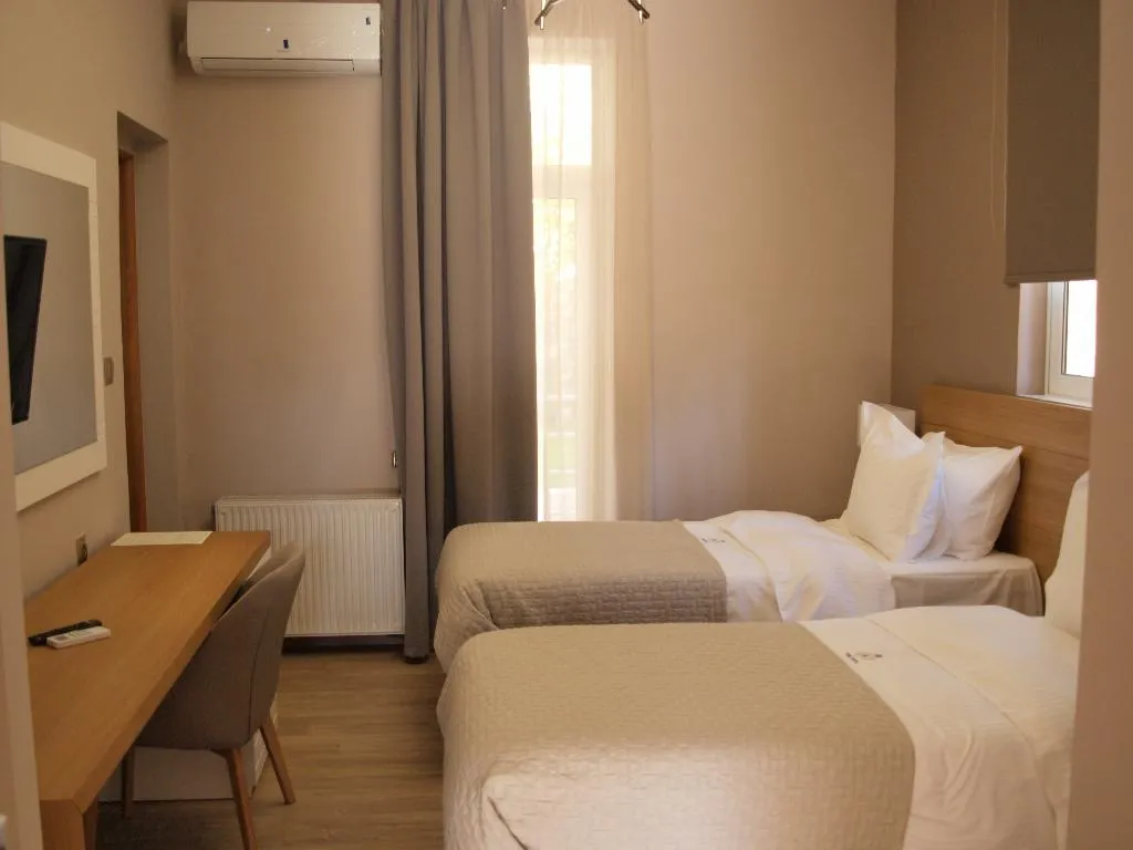 TWIN SUPERIOR Room, King Lodge, Athens