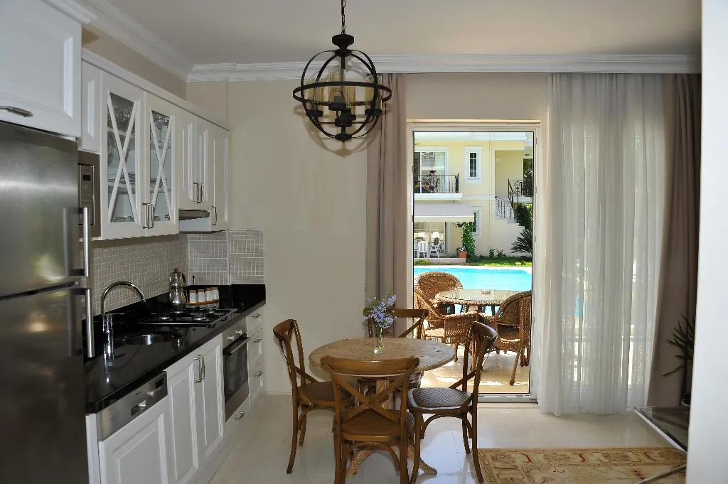 APARTMENT POOL VIEW Room, Kemer Residence, Antalya