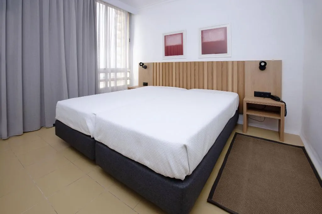 APARTMENT TWO BEDROOMS Room, Aparthotel Foz Atlantida, Algarve