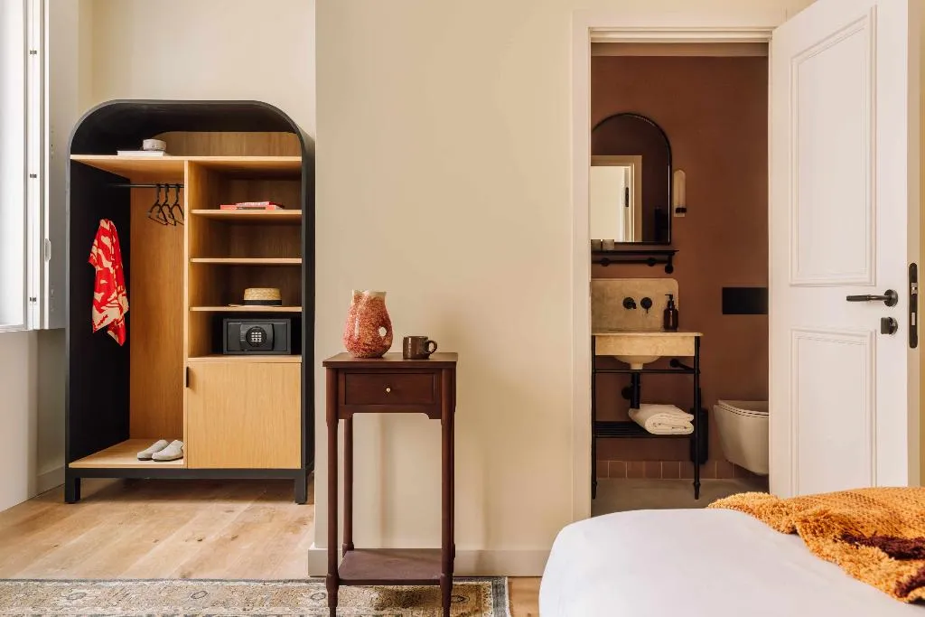 DOUBLE STANDARD Room, Locke De Santa Joana, Lisbon