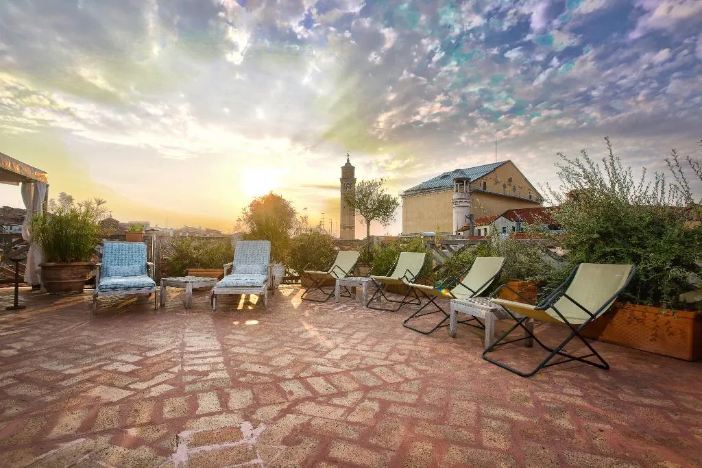 Terrace, Saturnia & International, Venice