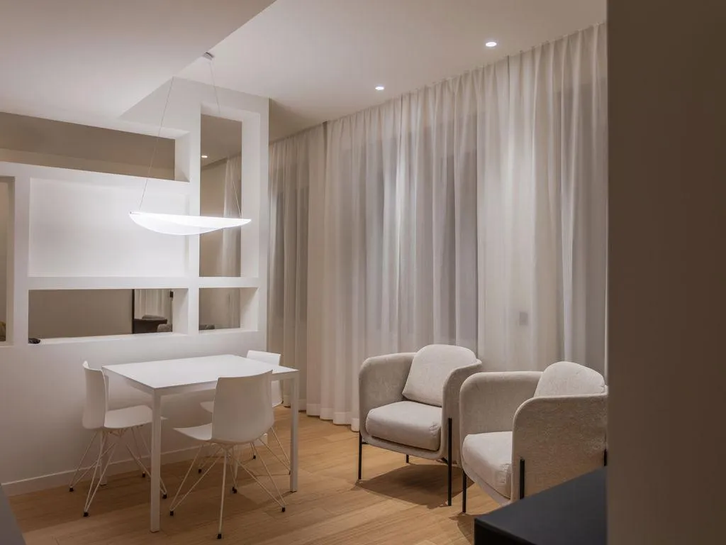 APARTMENT COMFORT Room, San Ambrogio Apartments, Milan