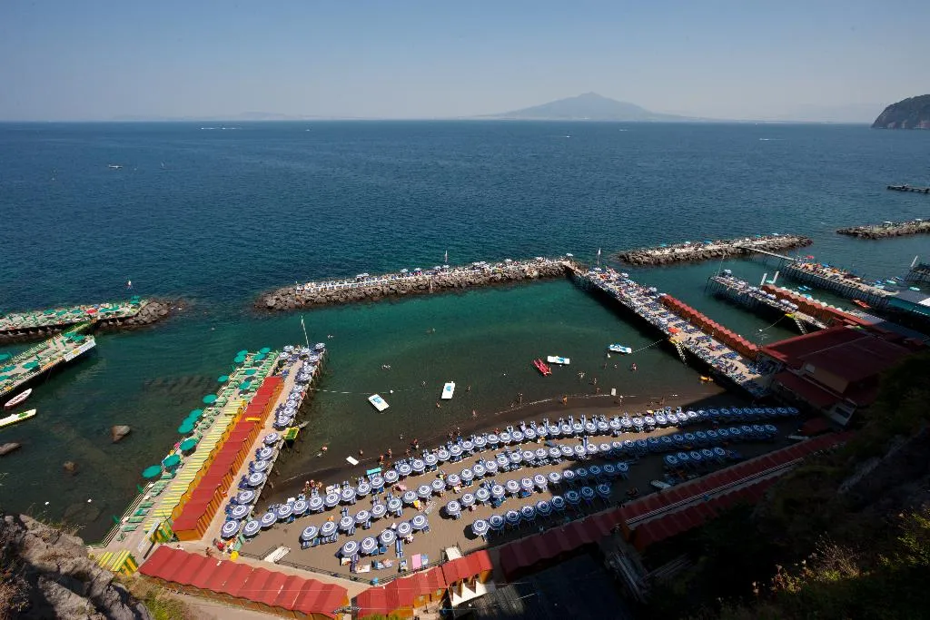 Beach, Continental, Naples