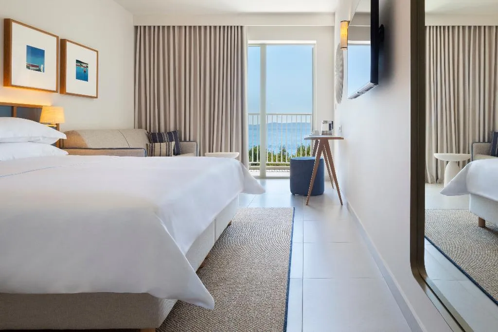 DOUBLE SUPERIOR SIDE SEA VIEW Room, Bluesun Hotel Marina, Split