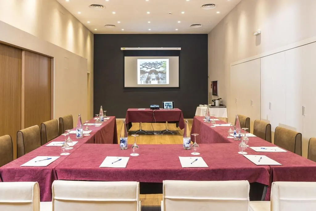 Conferences, Guitart Grand Passage, Barcelona