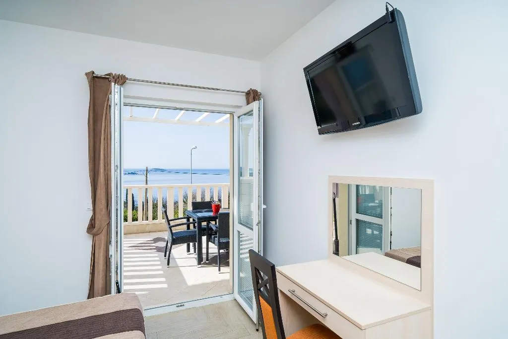 APARTMENT TWO BEDROOMS WITH TERRACE Room, Villa Samba, Dubrovnik