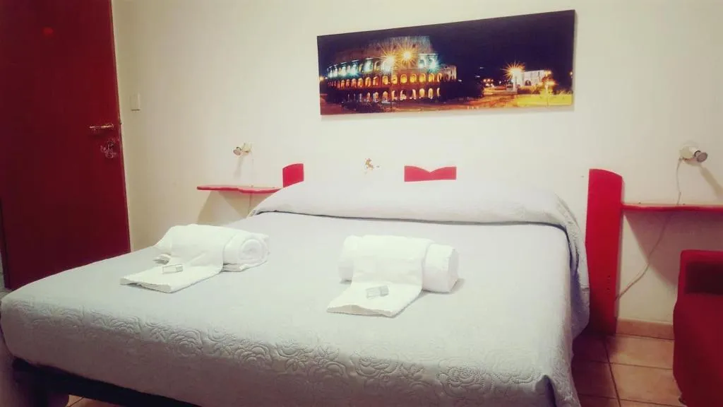 Room, B&B Piazza Ragusa, Naples