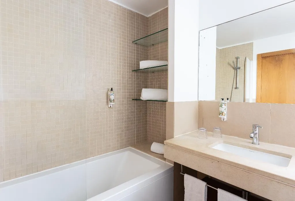 APARTMENT PREMIUM TWO BEDROOMS Room, Eden Villas & Apartments, Algarve