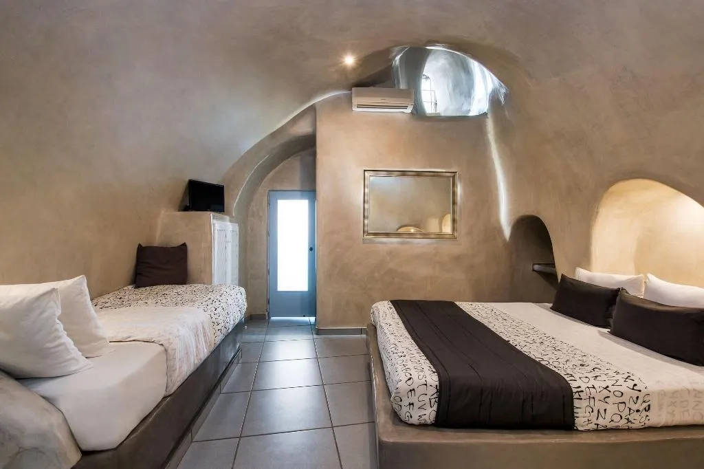 Room, Hotel Katerina's Castle, Santorini