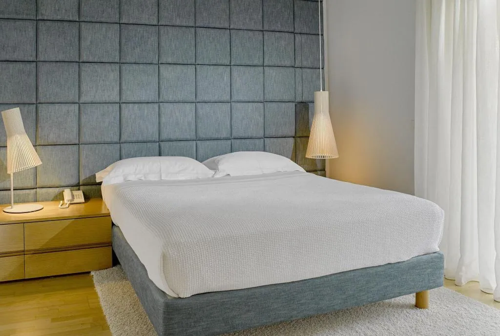 Room, Scale Suites, Athens