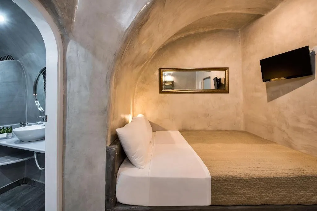 Room, Hotel Katerina's Castle, Santorini