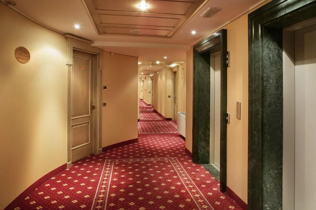 Lobby, Il Castelletto, Milan