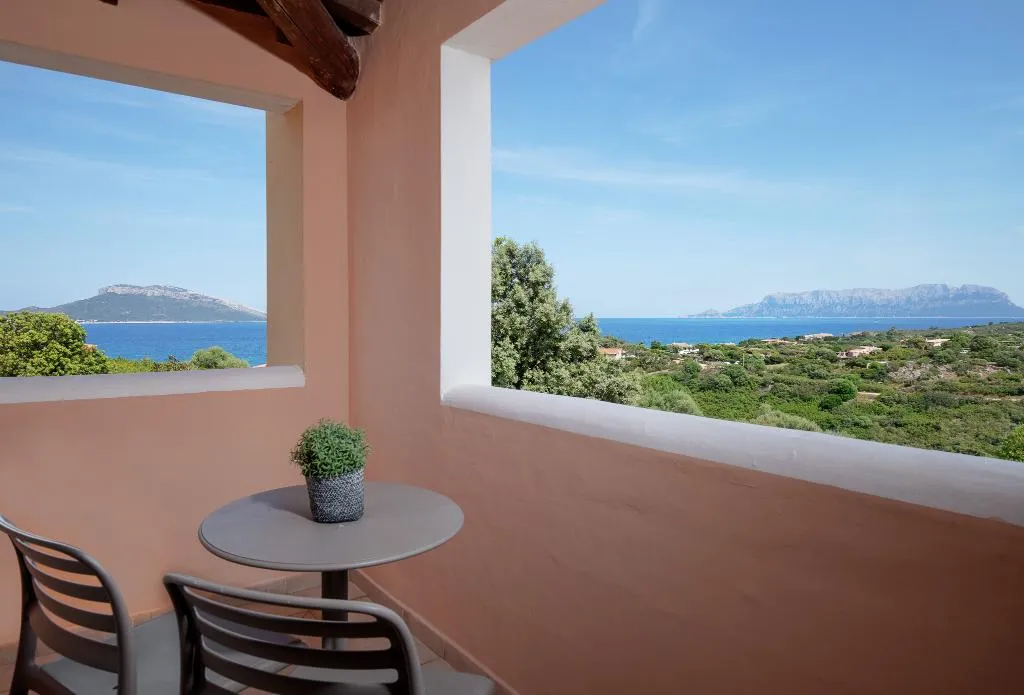 DOUBLE CLASSIC SEA VIEW Room, VOI Colonna Village, Olbia