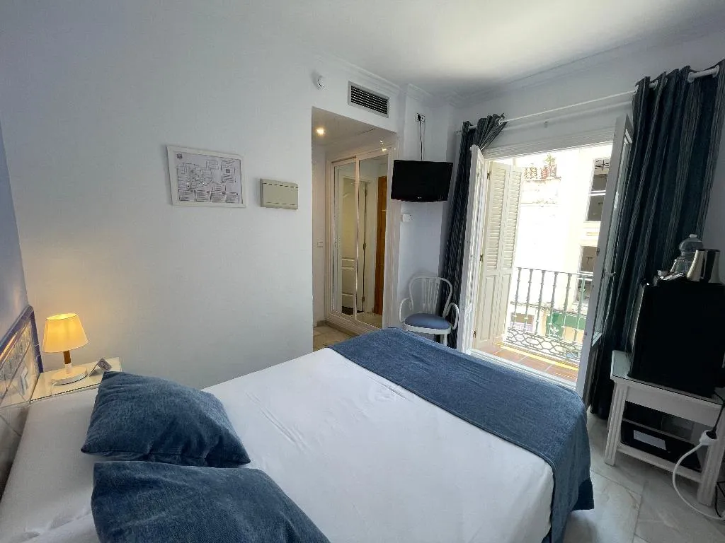 SINGLE STANDARD Room, Plaza Cavana, Costa Del Sol