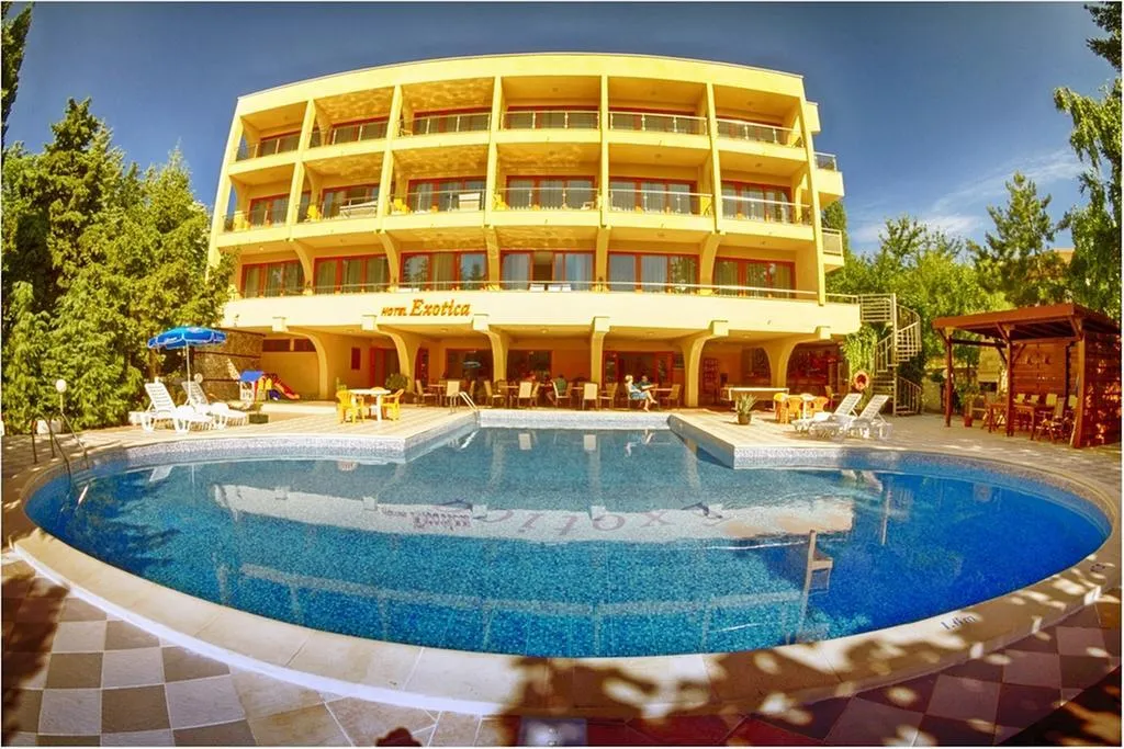 Pool, Exotica, Varna