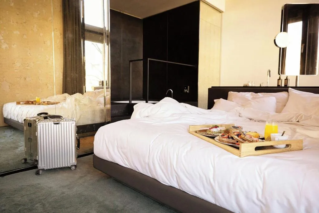 SUITE SUPERIOR KING BED Room, W Amsterdam, Amsterdam