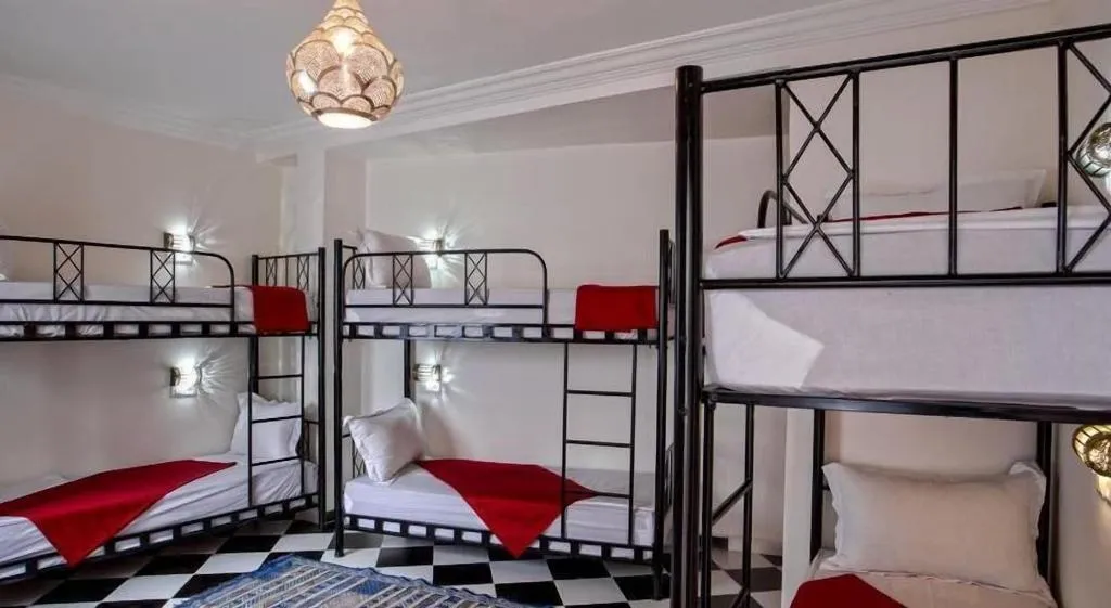 Room, Amour d'auberge, Marrakech