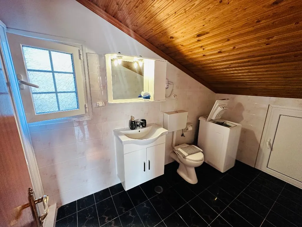 APARTMENT TWO BEDROOMS ONE BATHROOM Room, Nikos Apartments Corfu, Corfu