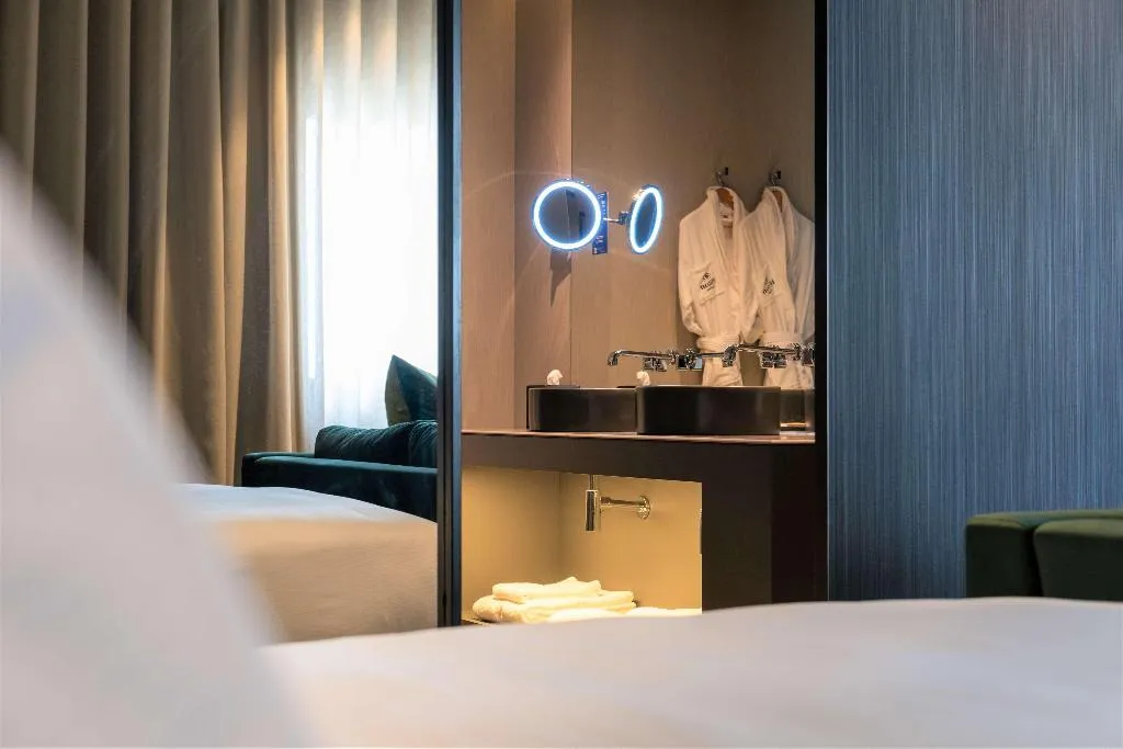 DOUBLE EXECUTIVE KING BED Room, Hilton Porto Gaia, Porto