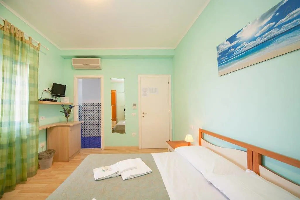 Room, Villa De Angelis, Naples