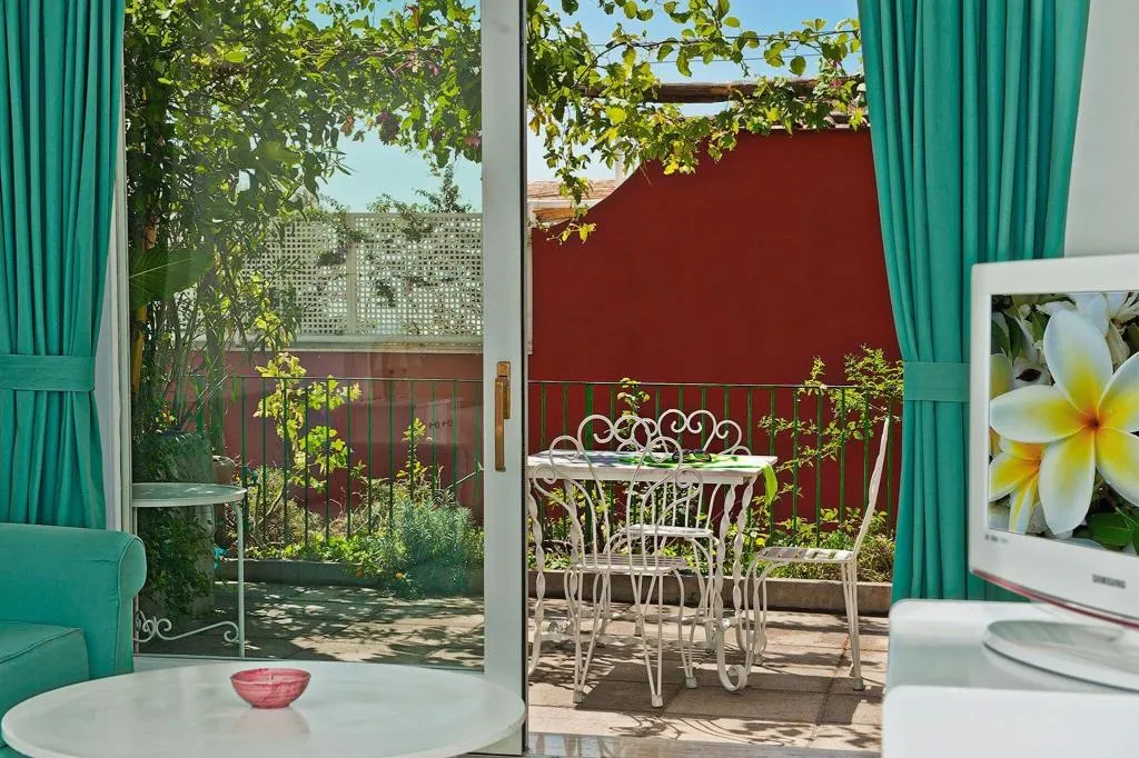 Room, Villa Rosa, Naples