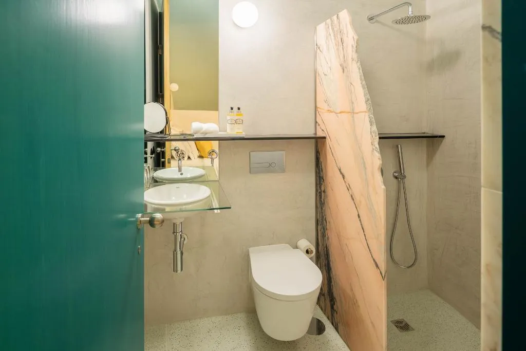 Double or Twin WITH BALCONY Room, Covelo The Original Rooms And Suites, Porto