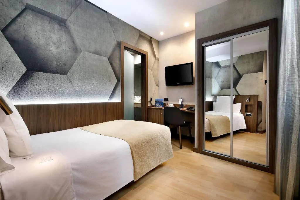 SINGLE STANDARD Room, Hcc Montblanc, Barcelona