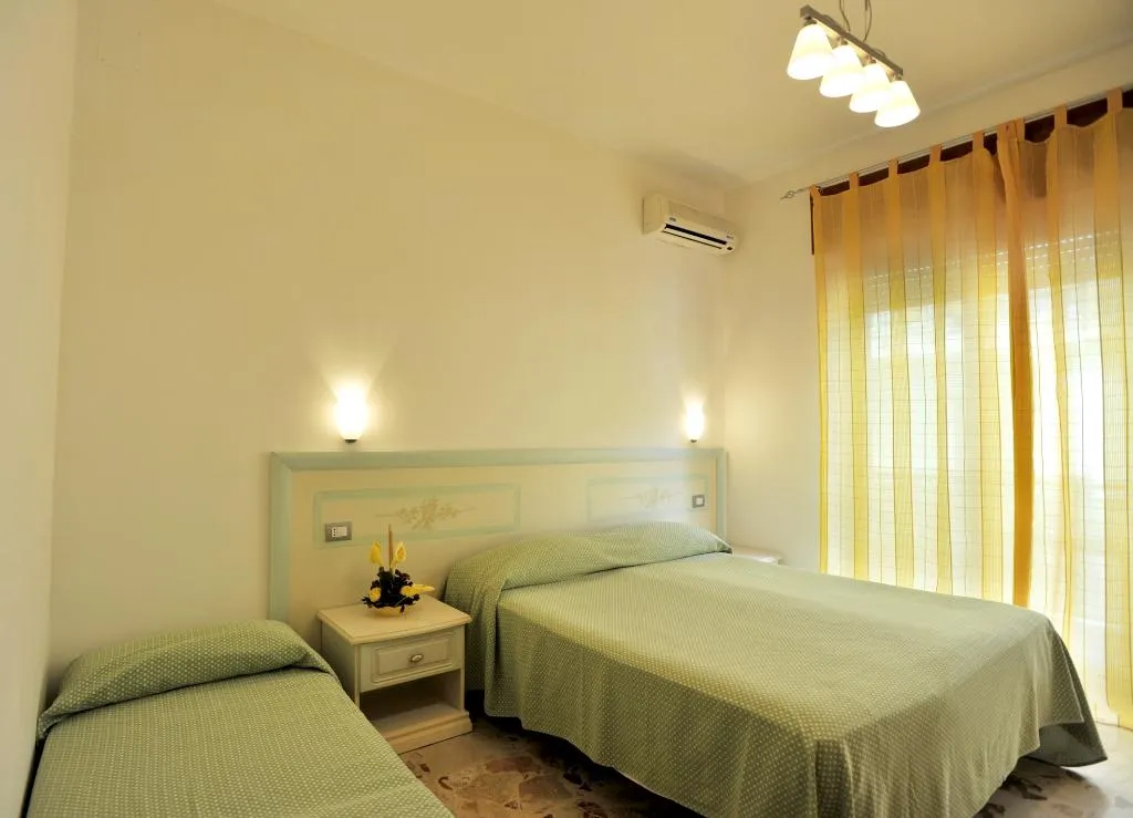 APARTMENT STANDARD Room, Le Case Della Costa, Naples