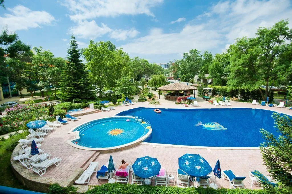 Pool, Regina, Bourgas