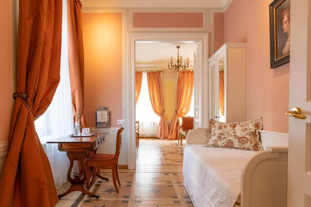 SUITE DELUXE Room, Hotel Polski Pod Białym Orłem, Krakow