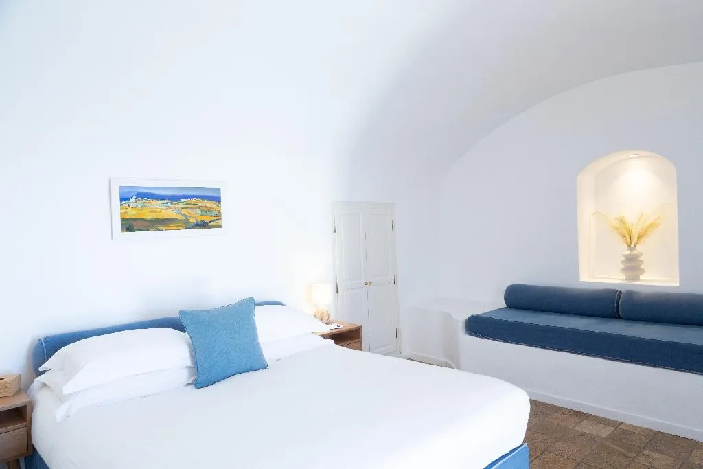SUITE STANDARD Room, Pantelia Suites, Santorini