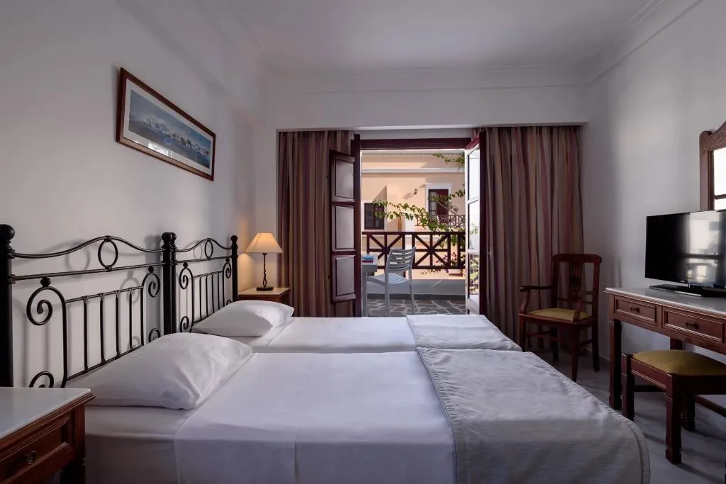 DOUBLE SUPERIOR Room, Veggera Hotel, Santorini
