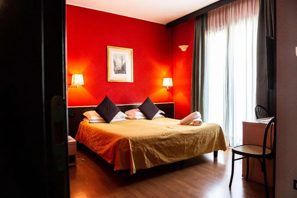 Room, Hotel Berlino Milano, Milan