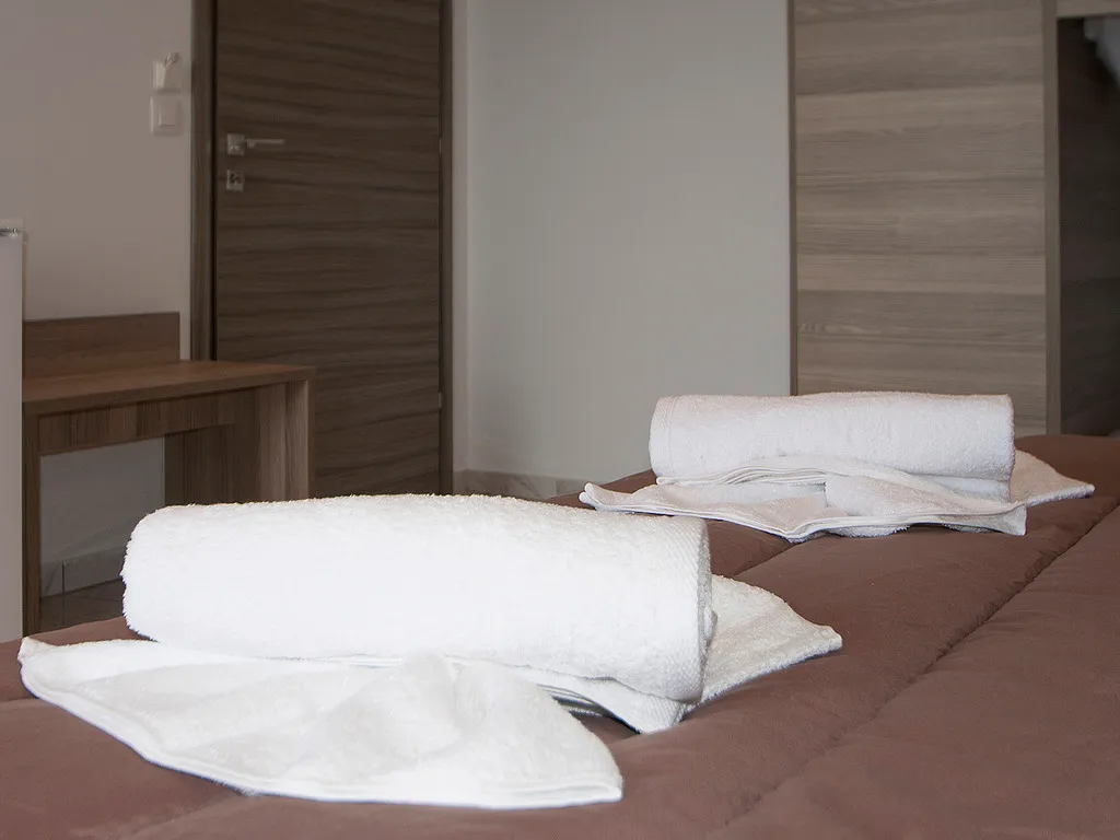 QUADRUPLE STANDARD Room, Pension Avocado, Skiathos