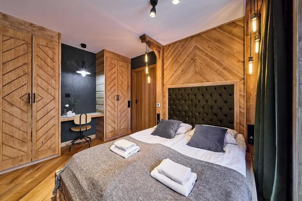 Room, ApartHotel Giewont, Krakow