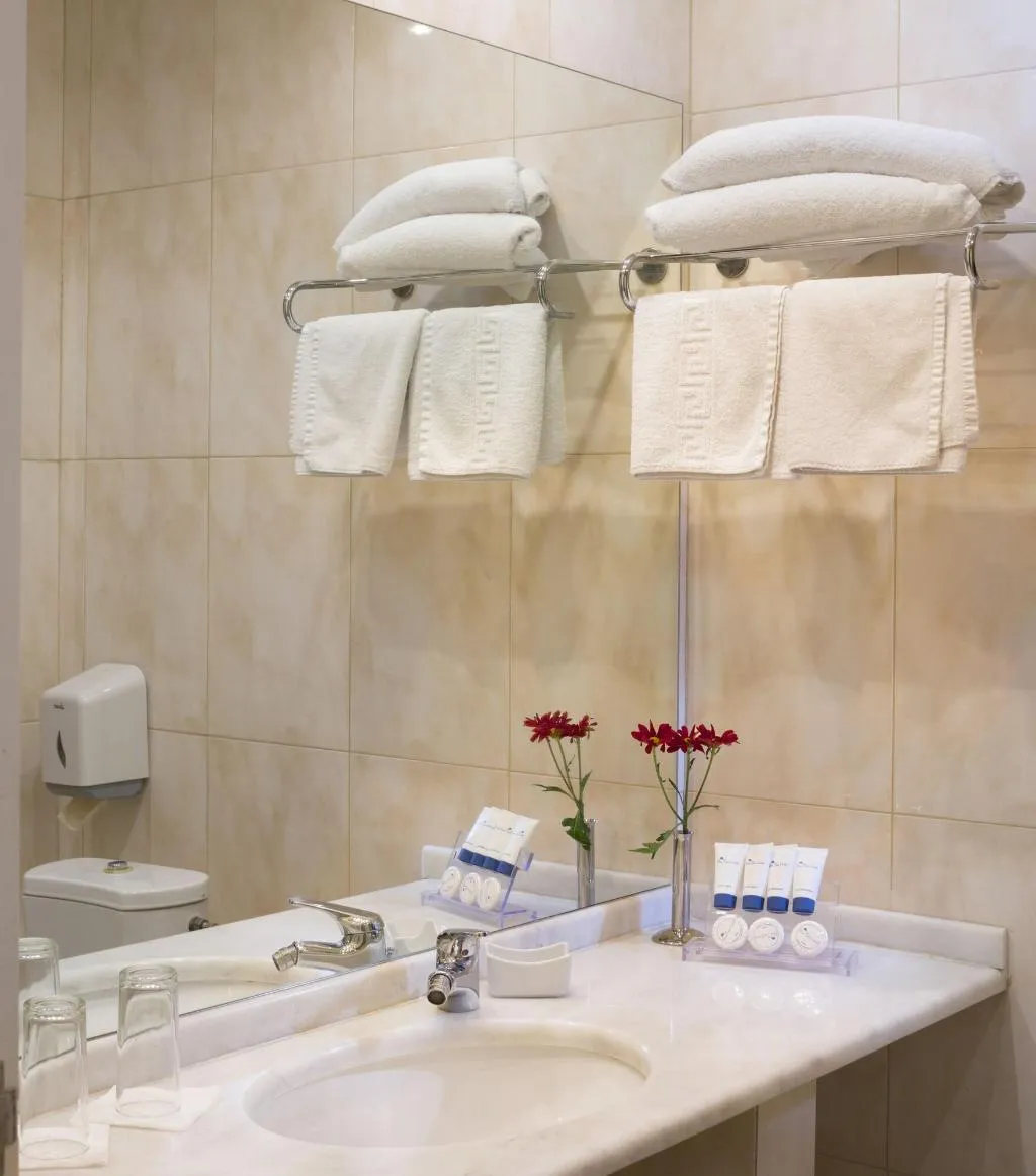 DOUBLE QUEEN SIZE BED Room, Blue Sea Hotel Alimos, Athens
