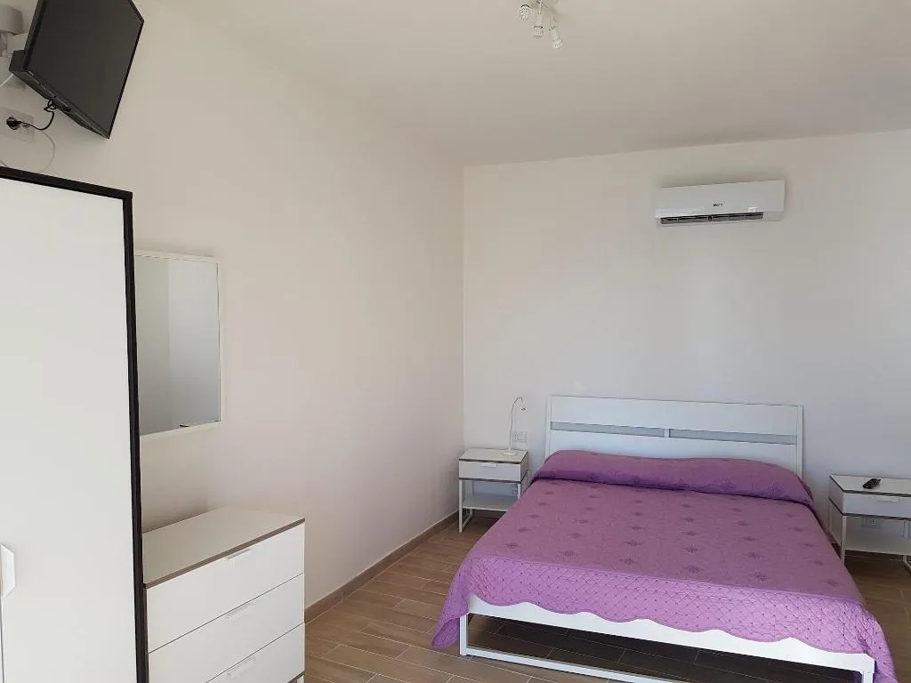 Room, Il Paradiso Sul Mare, Rome