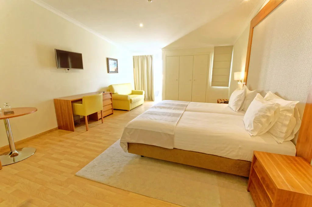 STUDIO SUPERIOR Room, Lagoa Apartment Hotel, Algarve