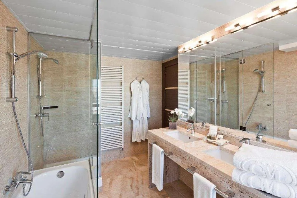 Room, Claridge, Madrid