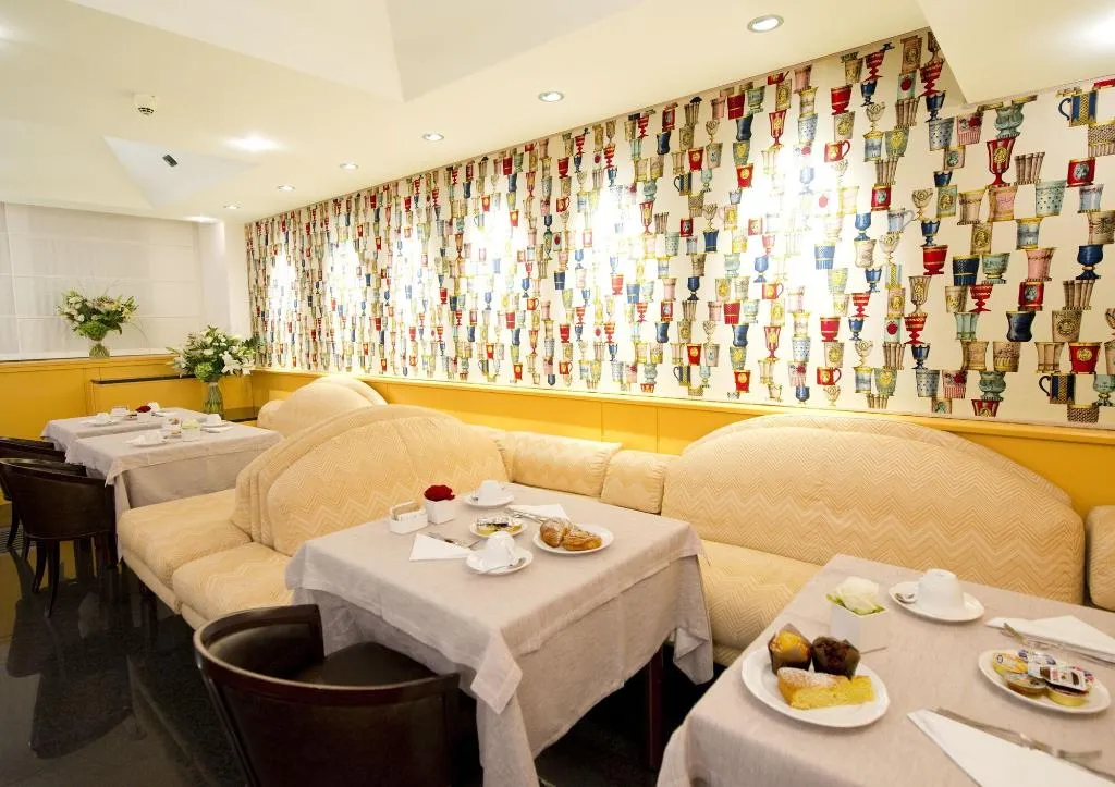 Restaurant, D'Este, Milan