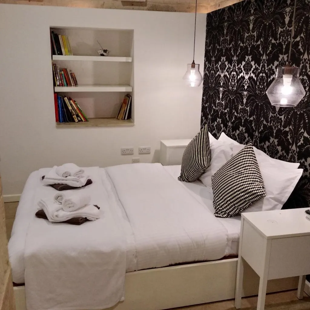 Room, Carafa Valletta Residence, Malta