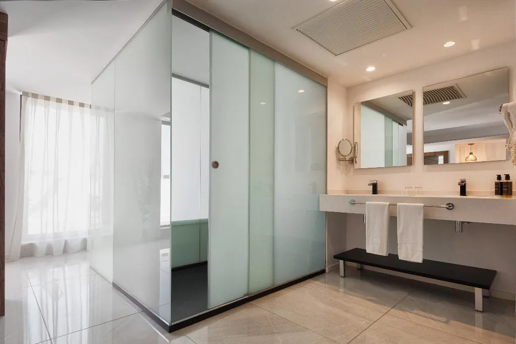 JUNIOR SUITE WITH JACUZZI Room, Eurostars Puerto de Ibiza, Ibiza