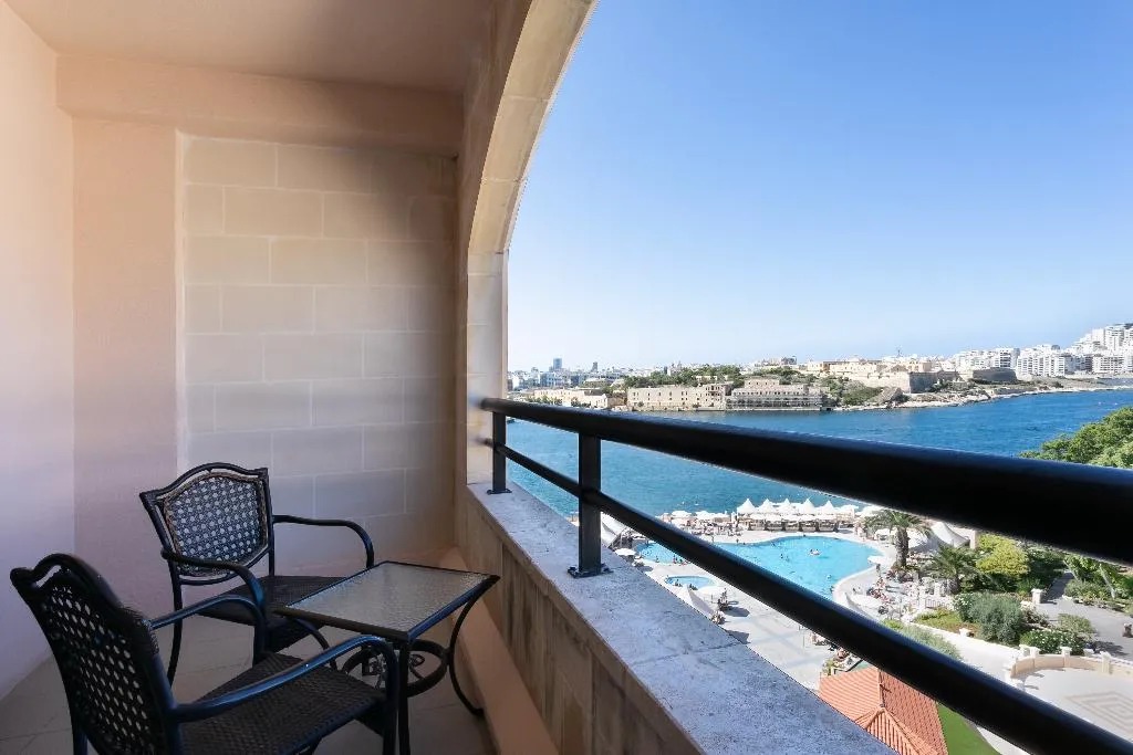 SUITE SEA VIEW WITH TERRACE Room, Grand Hotel Excelsior, Malta