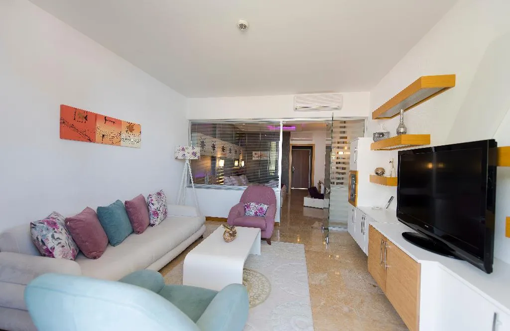 SUITE POOL VIEW Room, Flora Garden Beach Side, Antalya